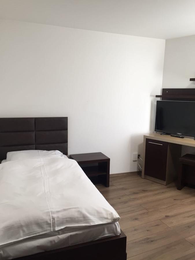 Main Appartments Frankfurt Airport Кельстербах Экстерьер фото